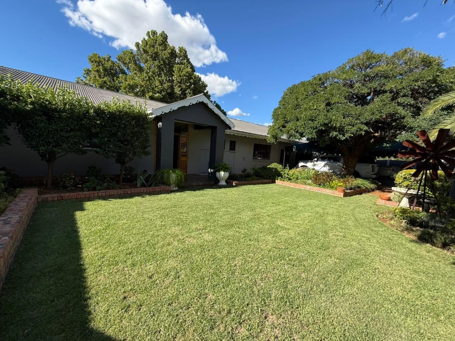 5 Bedroom Property for Sale in Universitas Free State